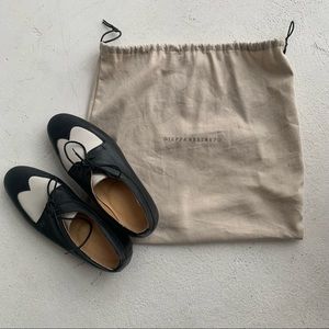 Saddle Shoe Style Oxfords